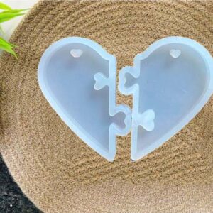 2 pcs Heart Pendant Keychain Mould (2.5 Inch x 2 Inch)