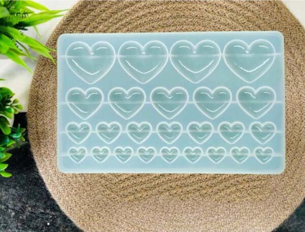 Heart Pendant Mould for Resin Casting DIY Pendant Necklace Earring Keychain (17.2cm x 10.7cm) (25 Cavity) (Pack of 1pc)