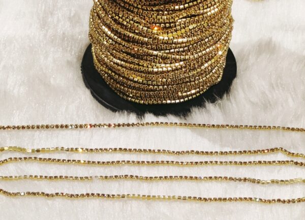 Stone Chain for Jewellery Making, Embroidery, Aari Work, Maggam Work, Decorating, Art & Craft Work (Gold Clip Gold Stones) (Pack of 5 Mtrs)